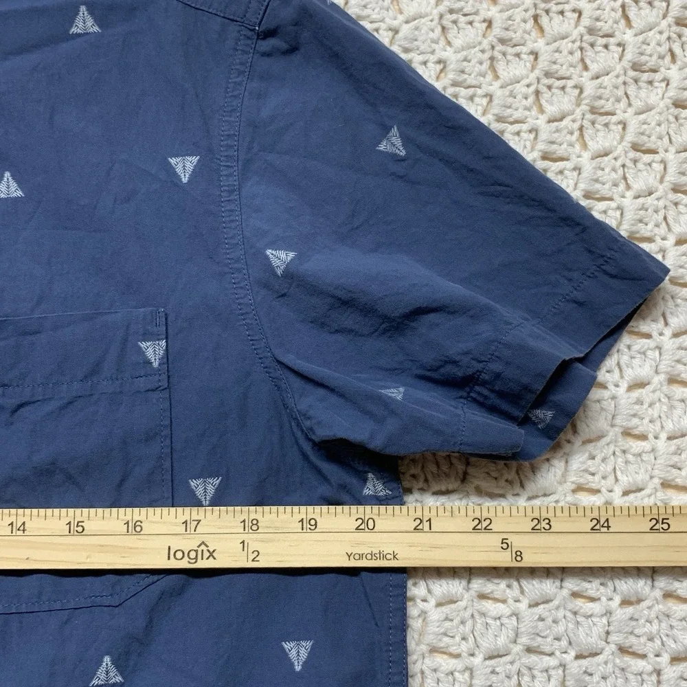 The North Face Shirt Men's Sz M Blue White Trees‎ Short Sleeve Button Up Hilking